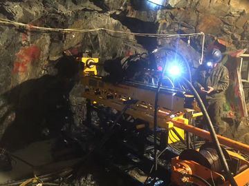75KW Động cơ điện thủy lực Underground Core khoan Rig Với NQ 500m