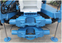 Máy khoan giếng nước tự đi bộ màu xanh, Thiết bị khoan giếng nước