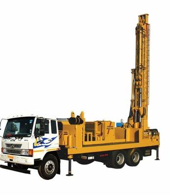 300m Khung xe bánh xích hoặc Khung xe tải Giếng khoan Giếng khoan Thiết bị khoan lỗ khoan 85kw