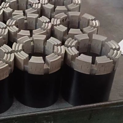 Tự làm sạch đường thủy Kim cương lõi bit với thiết kế cổng xả tối ưu cho đất sét và đá phiến hình thành BQ NQ HQ